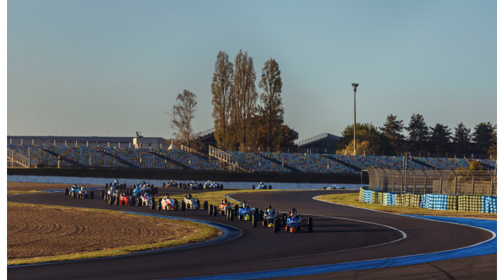 HISTORIC TOUR MAGNY-COURS | LE DIMANCHE